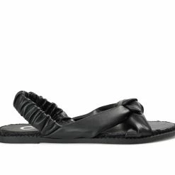 Women's Journee Collection Kiandra Sandals