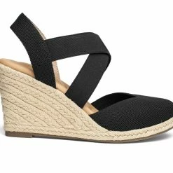 Women's Me Too Bev Wedges